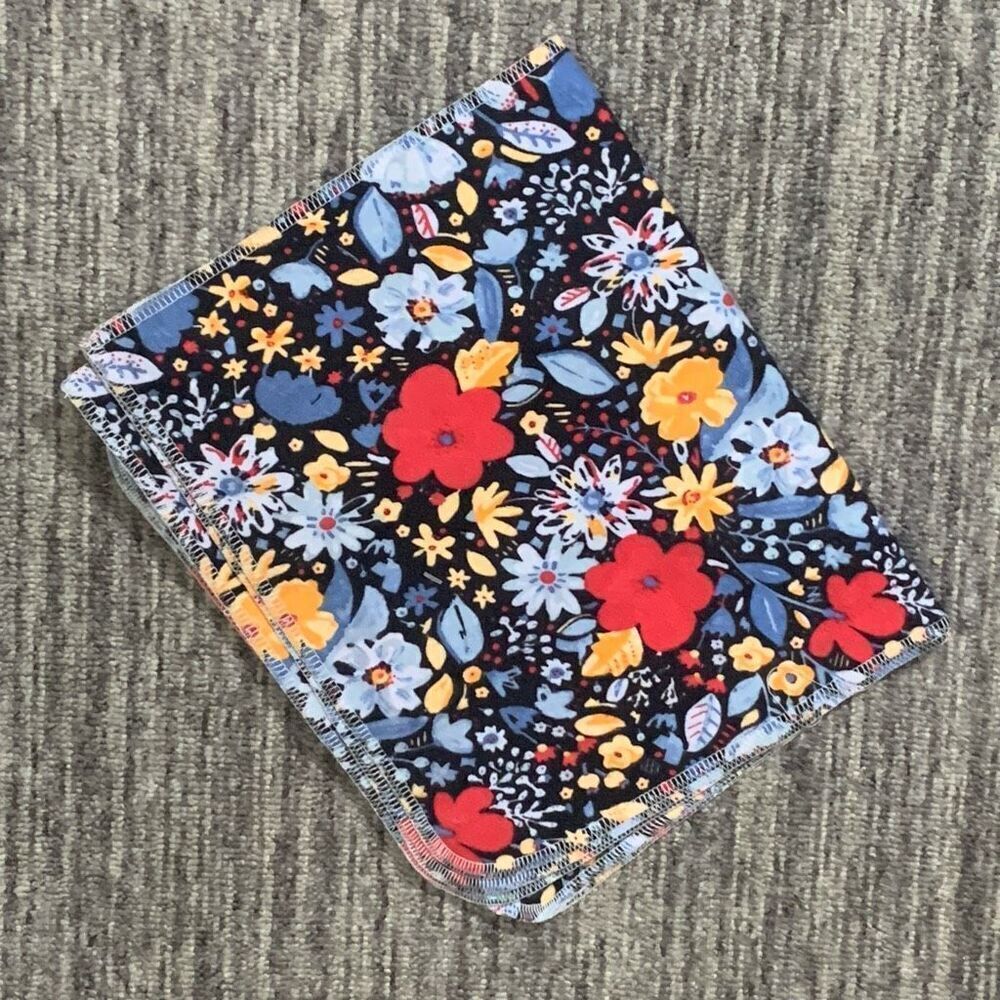 Lot of 4 Handmade Baby Girls Burp Cloths Blue Red Floral Cotton‎ Gift New
